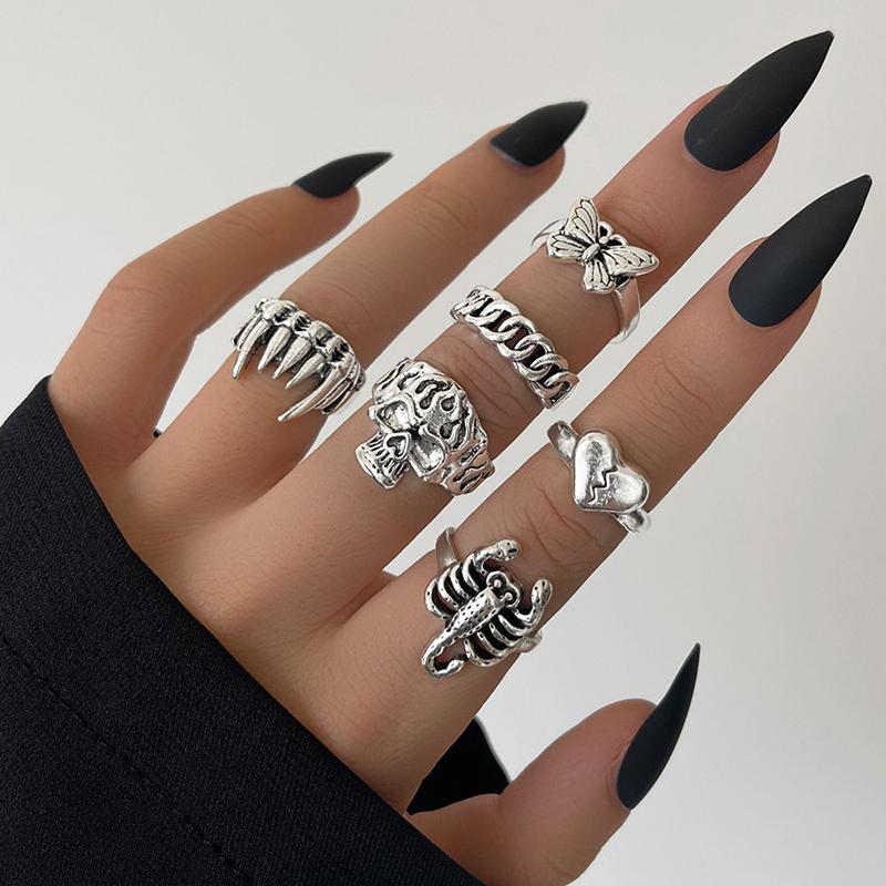 Vintage Punk Metal Multi Element Ring Set For Women Men Antique Silver Color Butterfly Snake Skull Finger Rings Gothic Jewelry