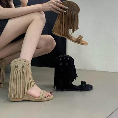 Weiche Lederversion~ Weiches Leder Niete Fransen Römische hohle coole Stiefel Damen 2025 Sommer neu Innen höhenerhöhende Zehensandalen