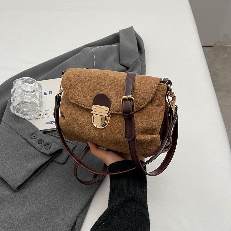 Retro Underarm Bag Women's New Fashion Versatile High-end Texture Matte Niche Shoulder Messenger Bag