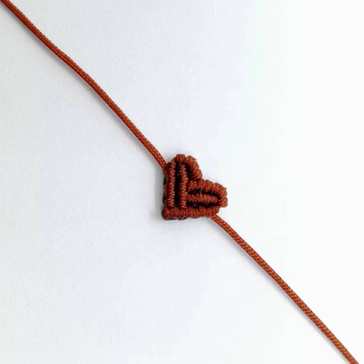 

Handiwork Hand Knitting Peach Heart-Shaped Lucky Red Rope Bracelet Adjustable Women Bestie Charm Simple Men Couple Lovers Gift 16-28cm