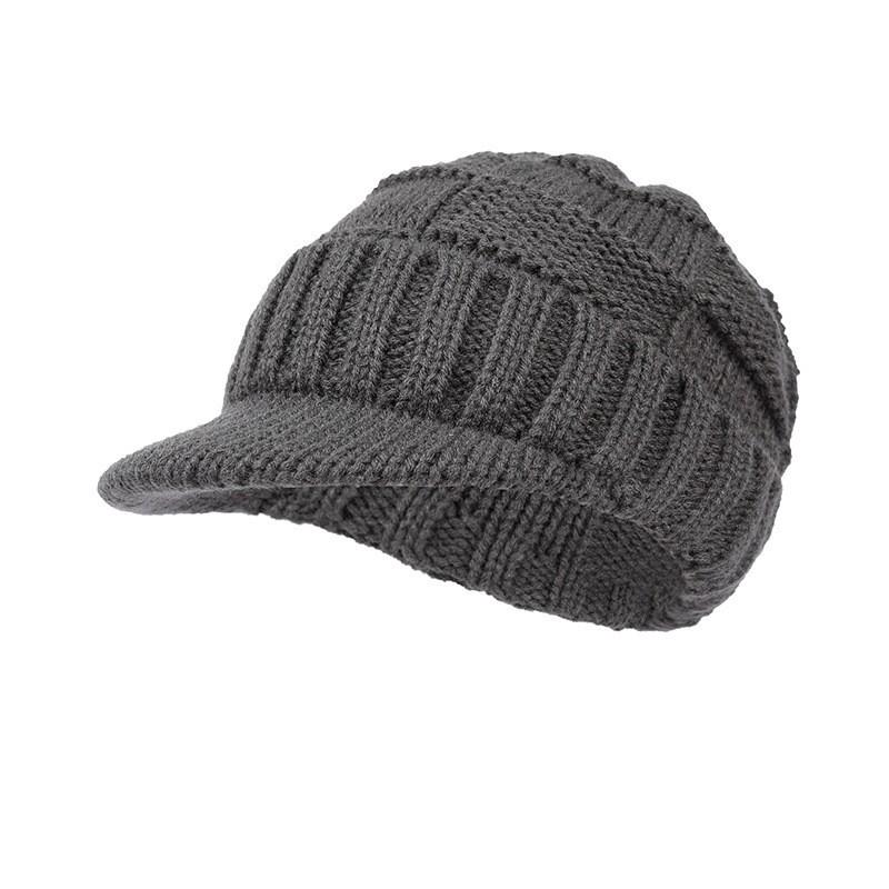 Minimalist Women's Duckbill Knit Hat - Short Brim, Warm Ear Protection for Autumn/Winter Skiing.