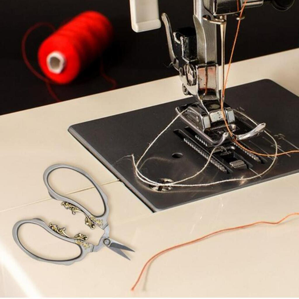 Retro Style Sewing Scissors Art Work Crafting Tool Shears Needlework Threading Stitch Tailor