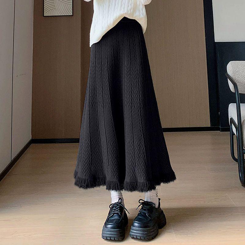 Women's High-Waisted Woolen Tassel Knitted A-Line Midi Skirt for Autumn and Winter