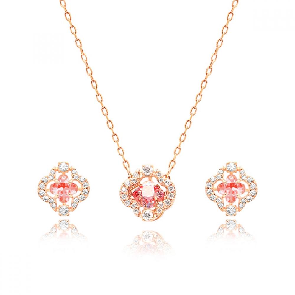 

Swarovski 5516488 Una Sparkling Dance Clover Earrings Set Necklace 5516488