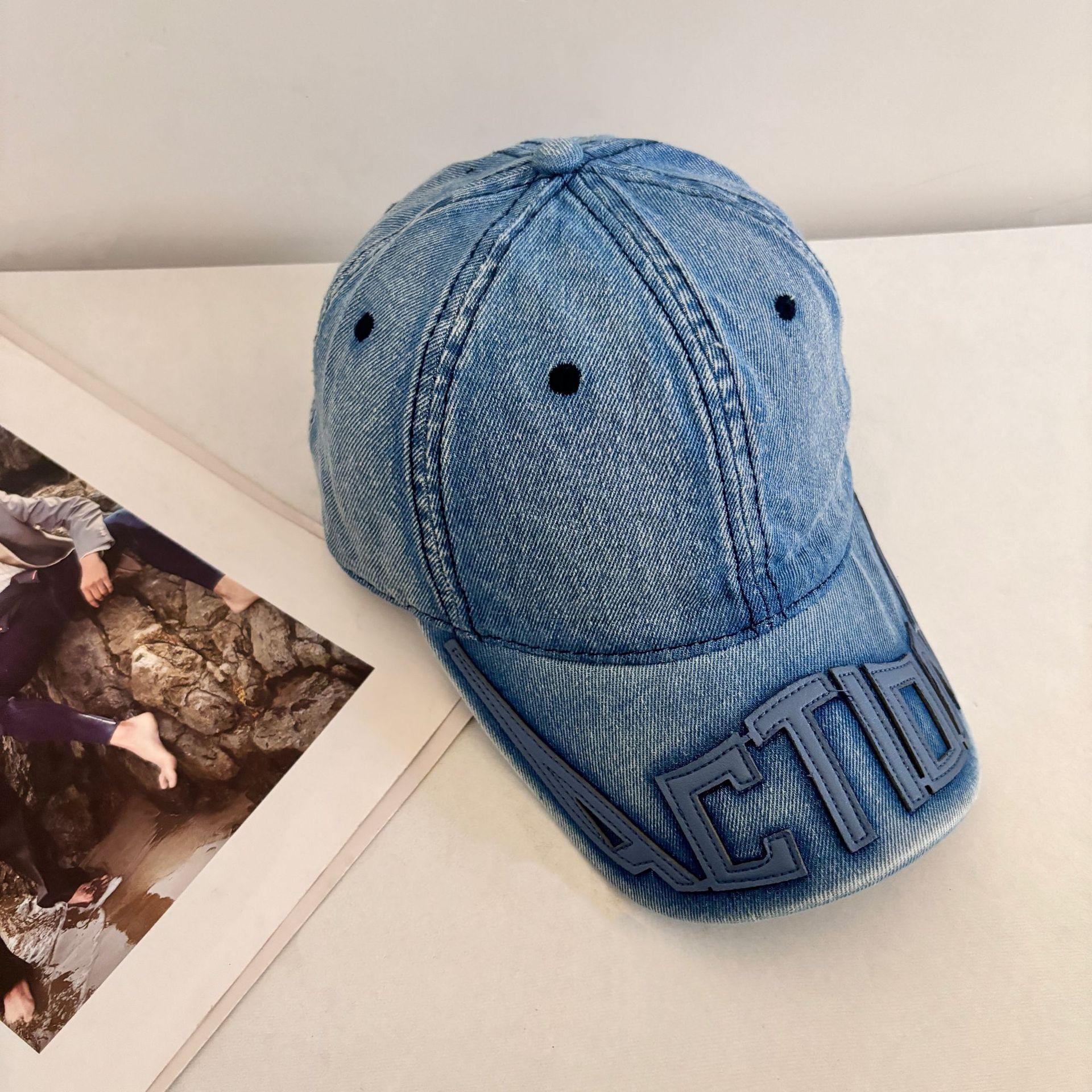 

Новая бейсболка Alphabet с мягким верхом из денима, женская мода, универсальная, большая окружность головы, кепка для пары, мужской тренд M（56-58cm） светло-синий