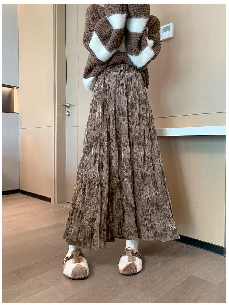 Women's Retro Tie-Dye Velvet Pleated Midi Skirt - Thickened A-line for Autumn/Winter, High Waist, Drapey, Long Skirt