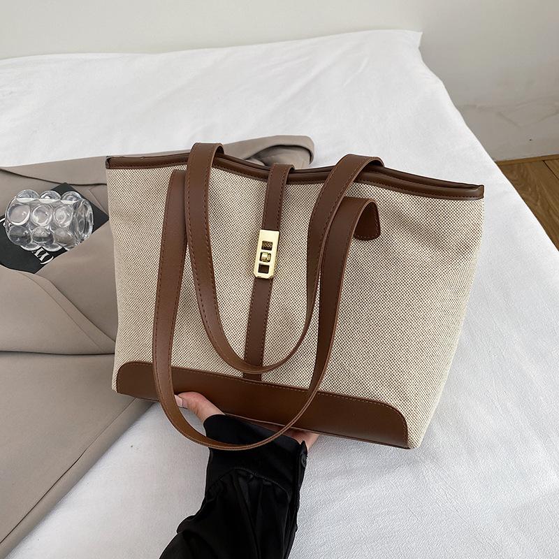 Commuter fashion hand carry women's bag autumn and winter new versatile largecapacity shoulder bag splicing temperament tote bag