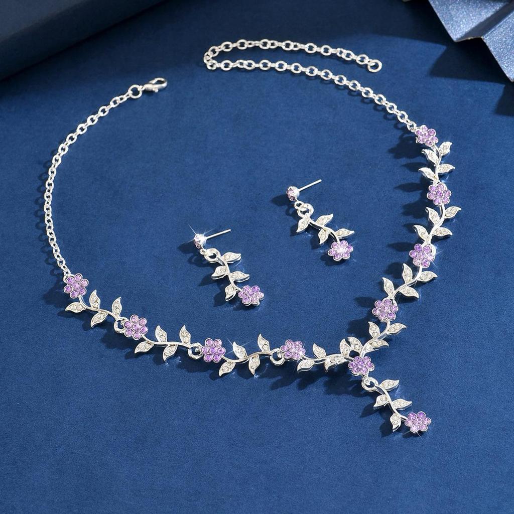 Vintage European & American Bridal Flower Rhinestone Wedding Jewelry Set: Necklace & Earrings