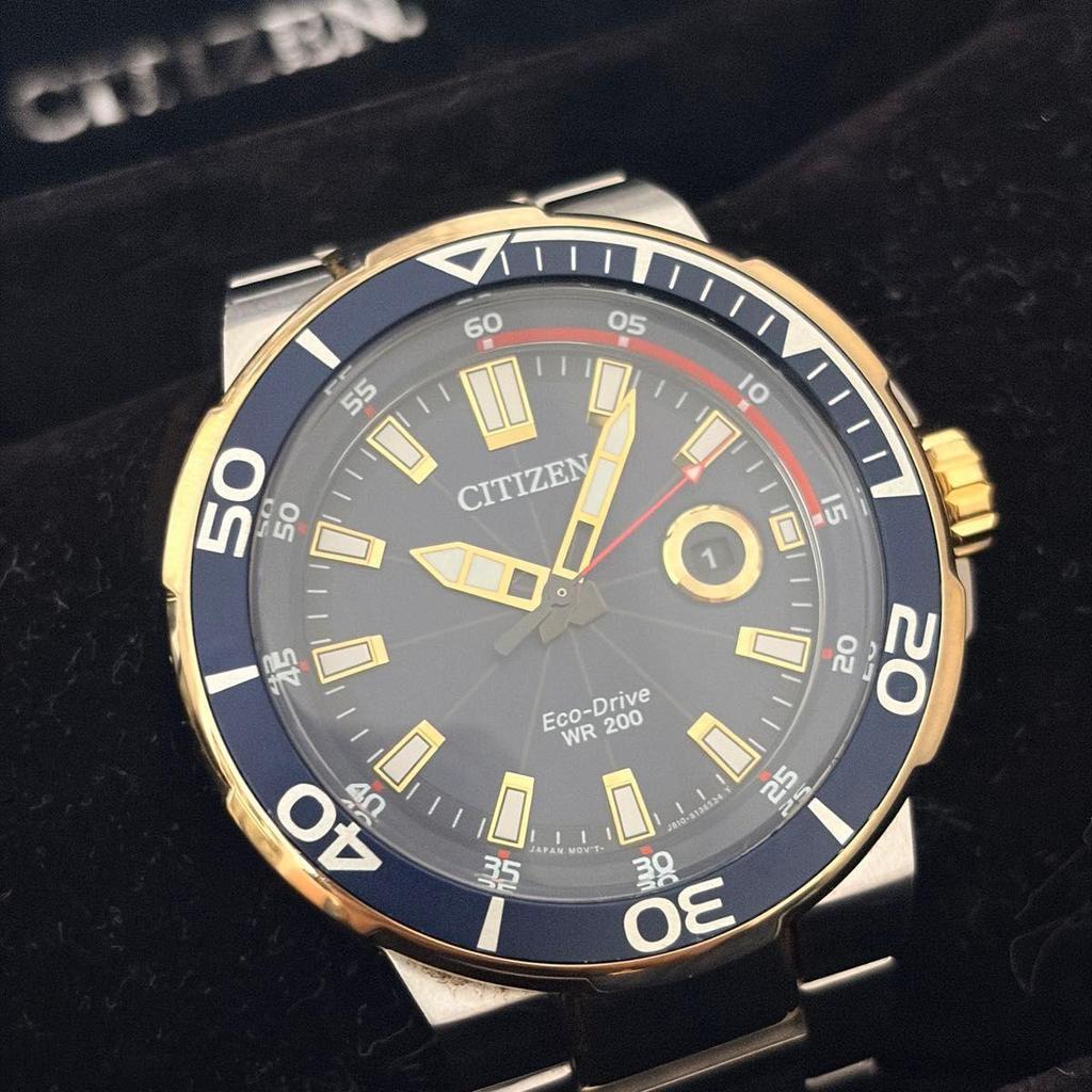 Б/у CITIZEN Endeavor AW1424-62L Eco Drive Дайверские 200м Зарубежная модель Хорошее состояние с коробкой и дополнительными звеньями Citizen