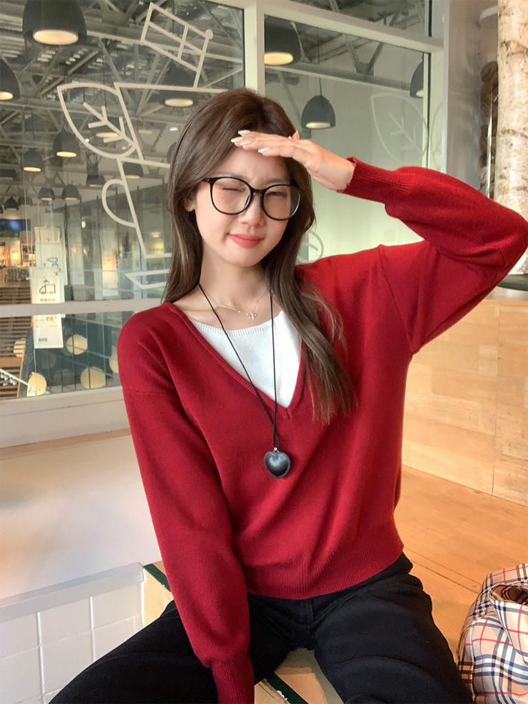 Red fake two-piece knitted sweater women's autumn and winter new loose lazy sweater long-sleeved