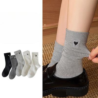 Damen Frühling und Herbst Liebe Stickerei Schweiß Atmungsaktiv Knochenlos In der Tube Frottee Baumwollsocken