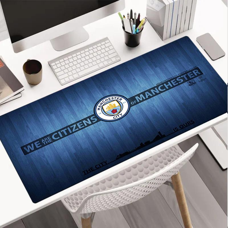 Tappetino per mouse con stemma del Manchester United, Tappetino per mouse da gaming, Tappetino per tastiera, Decorazione da scrivania per computer portatile, Regalo per tifoso, Regalo di compleanno
