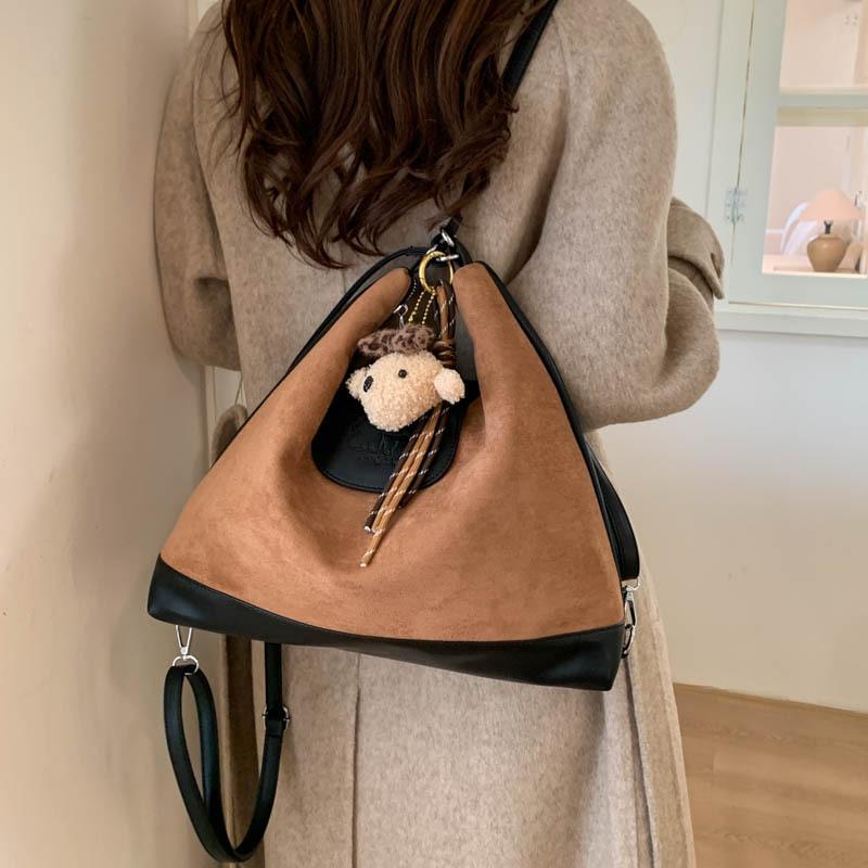 Autumn and winter retro suede women's backpack 2025 new large-capacity commuting backpack student class schoolbag