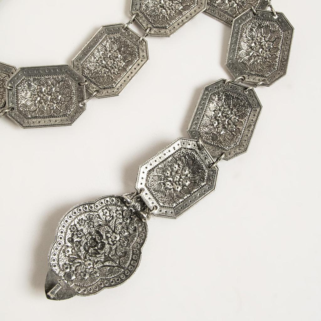 New Retro Women's Geometric Heavy Industry Engraving Ethnic Style Flowers Fashionable Metal Waist Chain