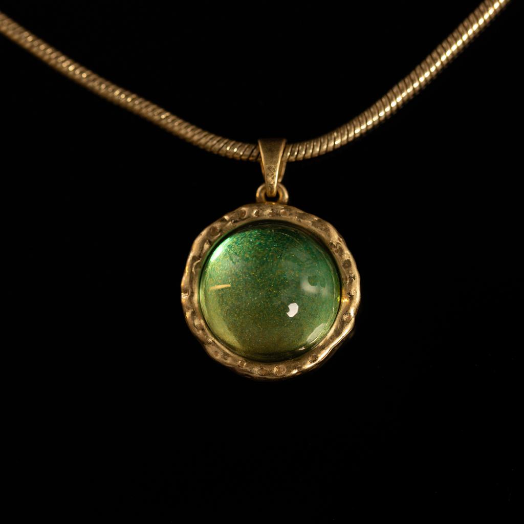 Medieval Vintage High Fashion Personality Temperament Atmosphere, Retro Copper Plating Green Gradual Change Glazed Round Earrings