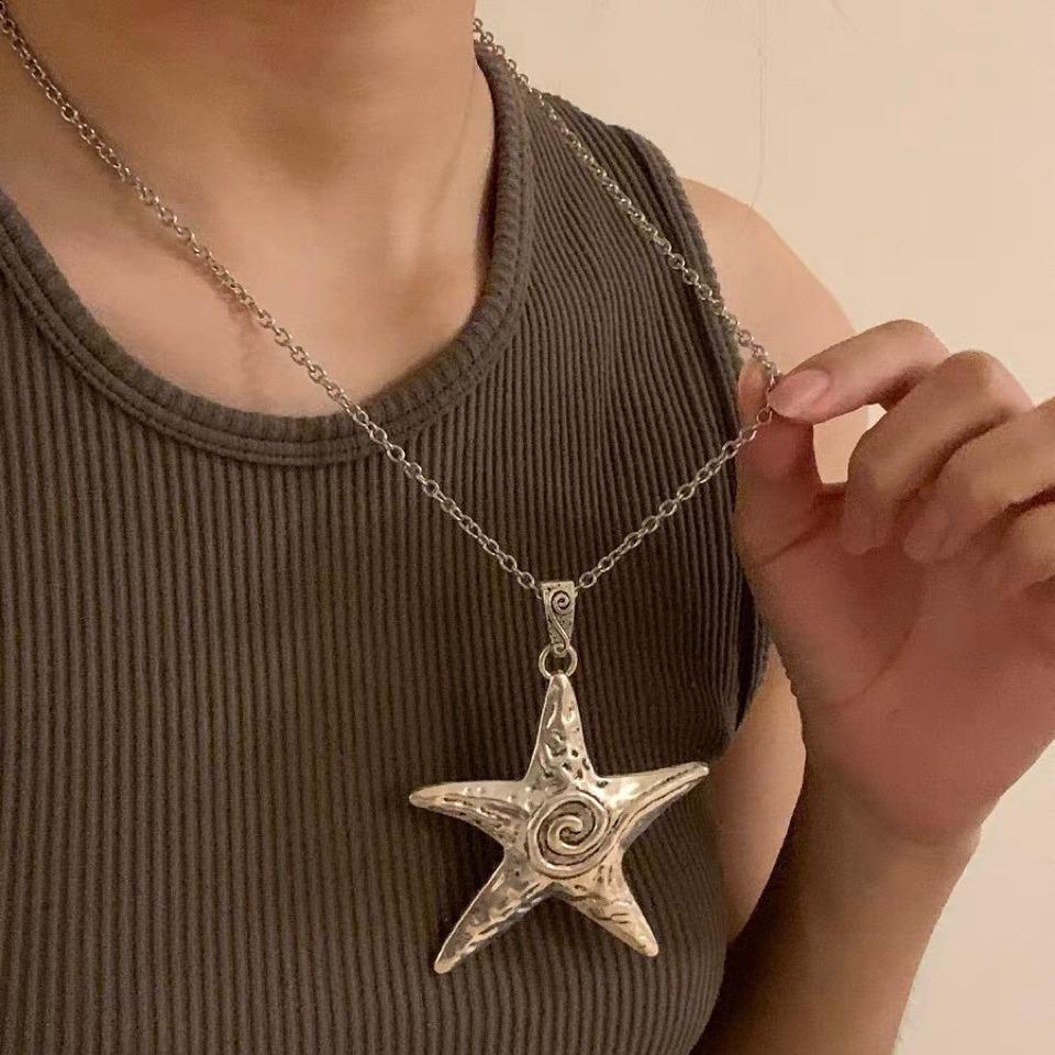 

Retro Starfish Necklace - Women s Sweet Cool Subculture Style Clavicle Chain