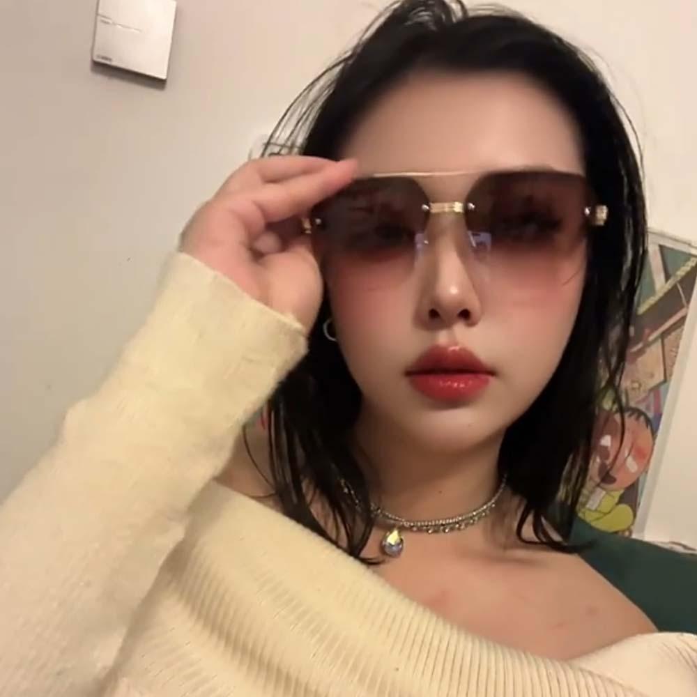 Classic Men Zinc Zinc Alloy Sunnies Gradient Color Anti-UV Glasses Catwalk Women HD Sunglasses  Gift