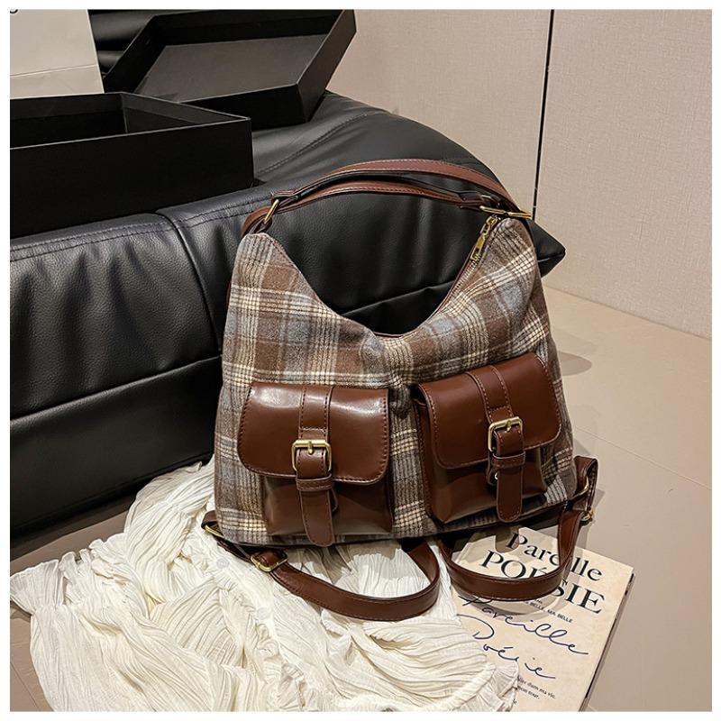 

Модная контрастная сумка под мышкой осень и зима новая ретро трендовая шерстяная сумка на плечо нишевый рюкзак