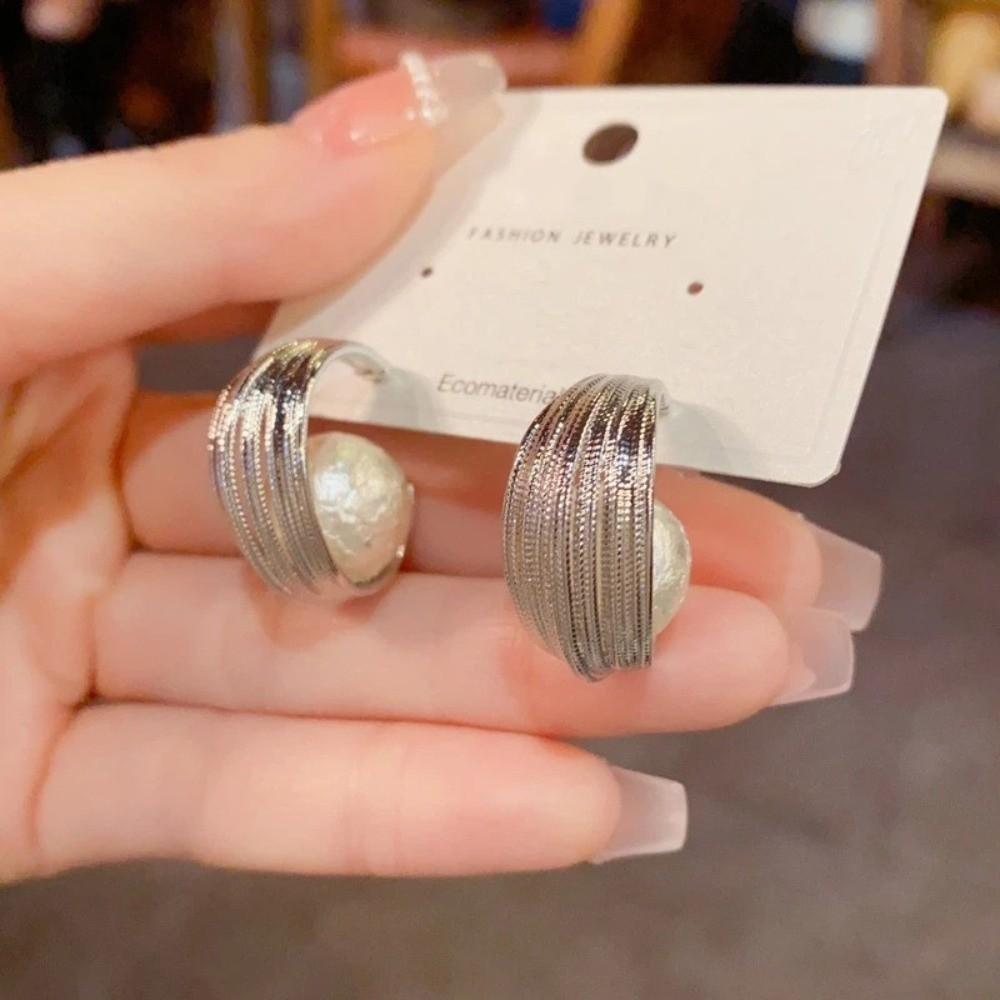 Vintage Geometric Bead Earrings Striped Oval Huggie Earrings Trendy Hoop Earrings For Women
