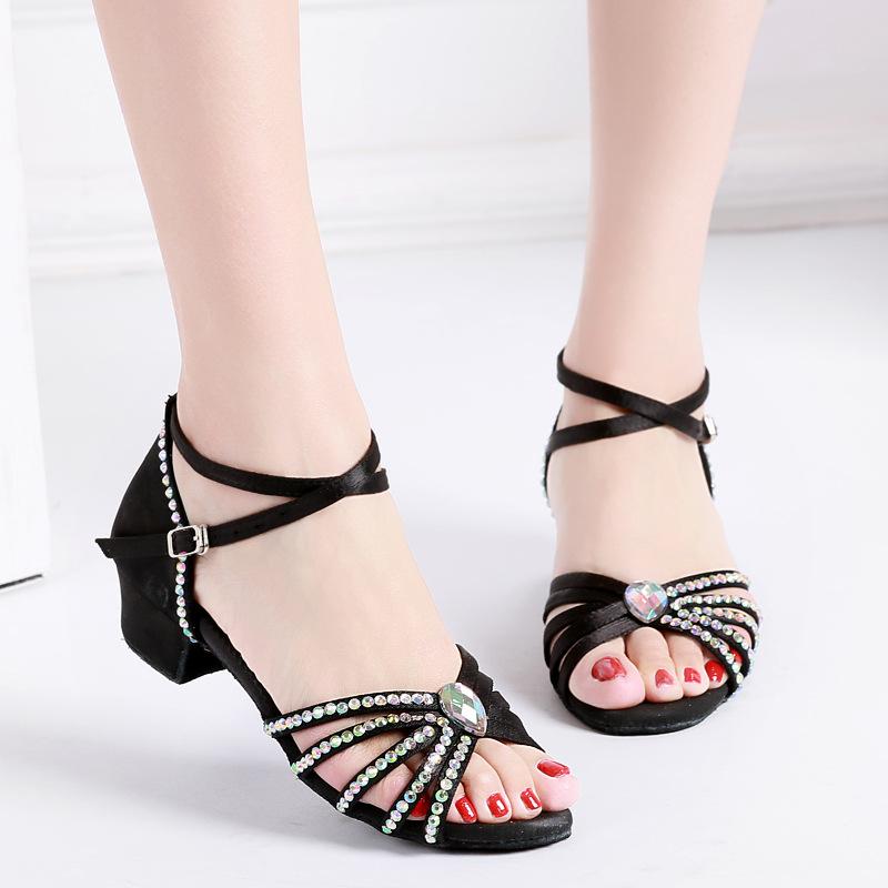 

Summer Child Hot Latin Dance Shoes Women for Silver Gray Satin Salsa Dance Shoes Girls for Shine Rhinestone Ballroom Dance Shoes 28 чёрный