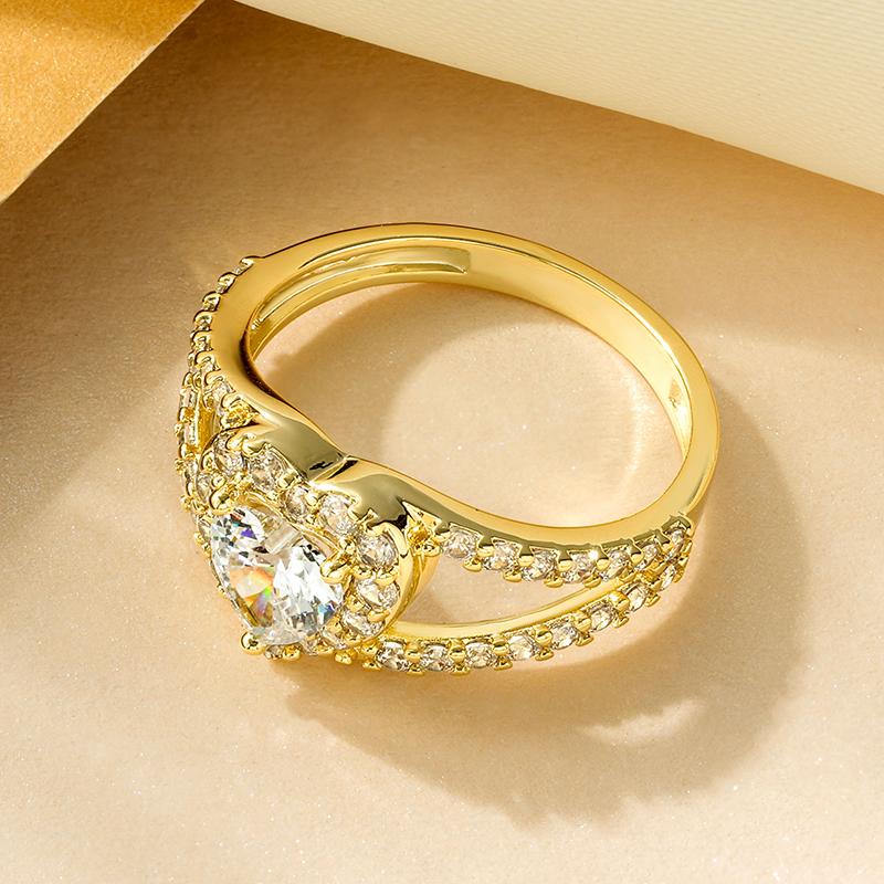 Rrjzz 6x6mm Heart Shape CZ Simulated Diamond Halo Wedding Ring Plated Gold Silver Color Women Engagement Rings Luxury Jewelry