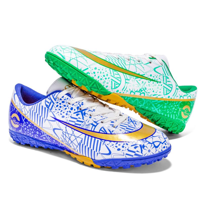 New Men's Breathable and Wear-resistant Low-top Long Broken Nails Football Shoes Fashionable Mandarin Duck Football