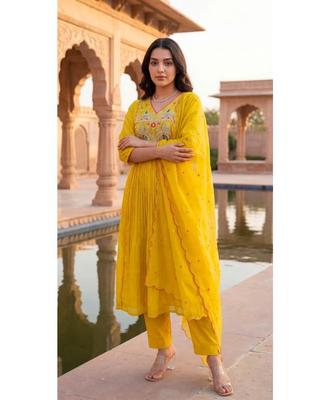 Indian Designer Anarkali V-Neck Kurti Set Women Bollywood Party Wear Salwar Suit - Yellow