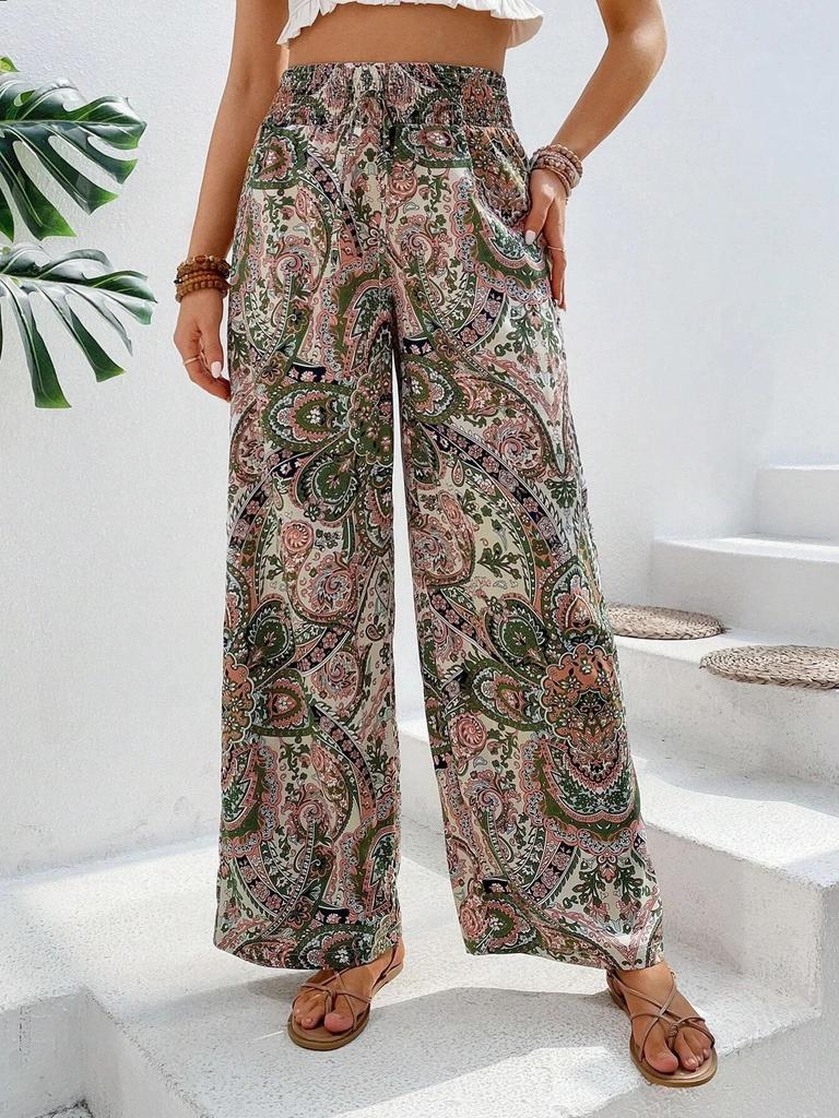 Stylish And Versatile Printed Wide Leg Pants With An Elastic Waistband.