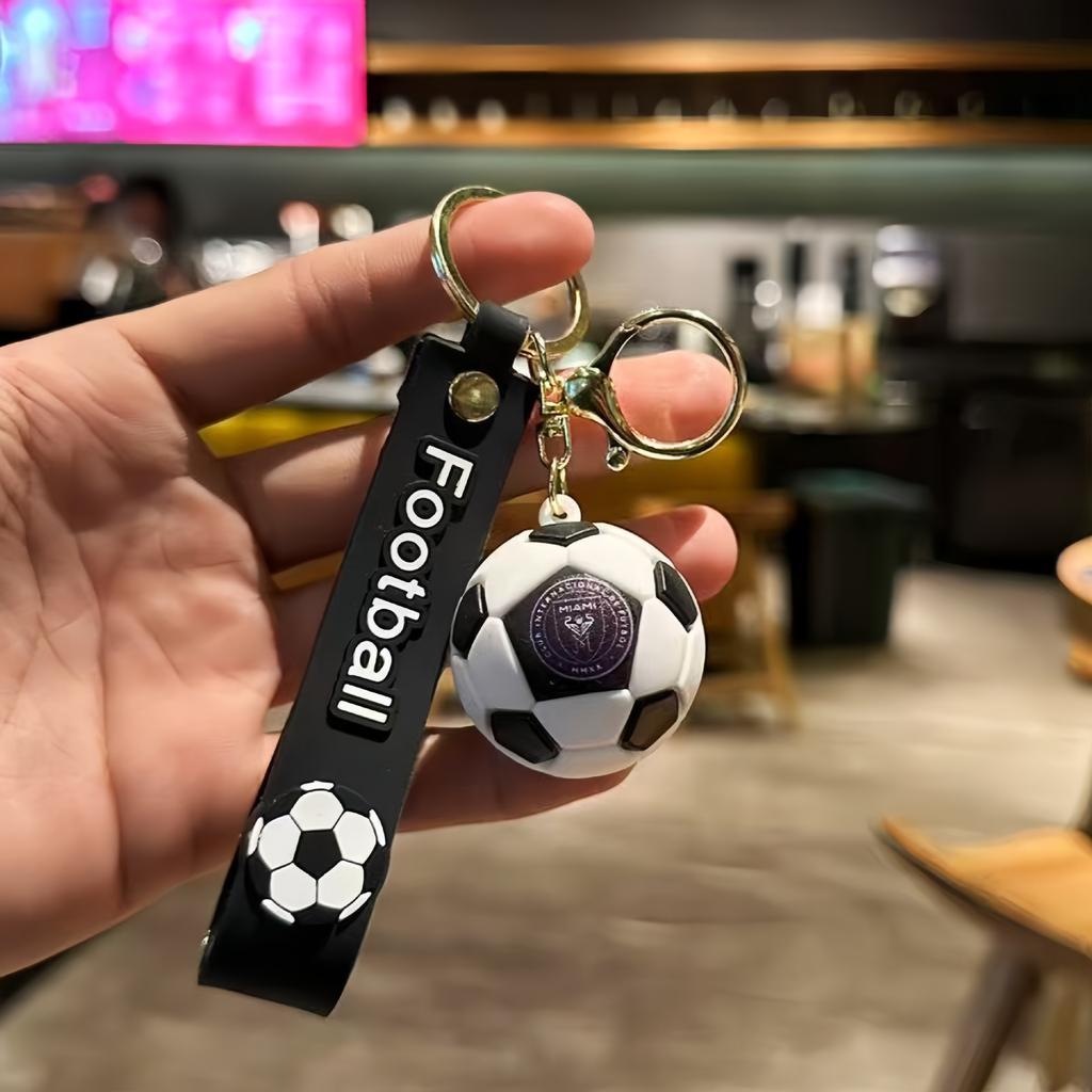 Cartoon Weltmeisterschaft Gedenk-Fußball Schlüsselanhänger Anhänger Schüler Paar Schultasche Autoschlüssel Anhänger Geschenk
