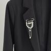 Hip Hop Trendy Imitation Pearl Tassel Chain Brooches for Men Women Waist-shaping Fixed Pin Accessory Multi-functional Jewelry