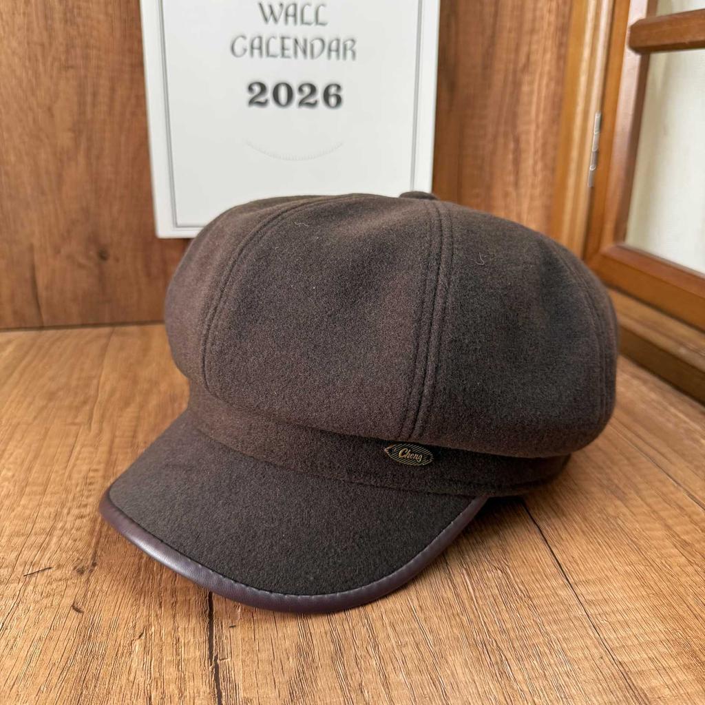 Autumn and winter versatile British style beret women's thickened woolen octagonal hat leather brim metal embellishment label newsboy hat