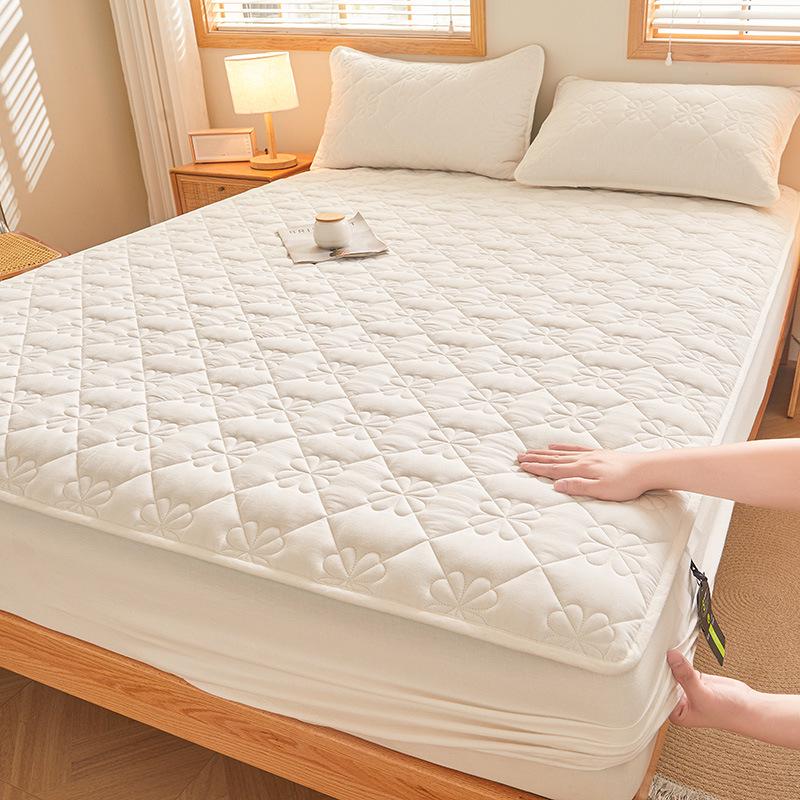 Pure Color Quilted Cotton Yarn-Dyed Bed Sheet & Bedspread Set