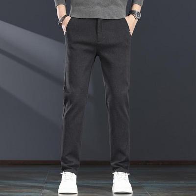 Unterteile – Hosen & Kniehosen