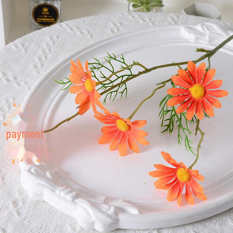 

Голландские ромашки, космея и искусственные цветы для домашнего декора и фотосъемки