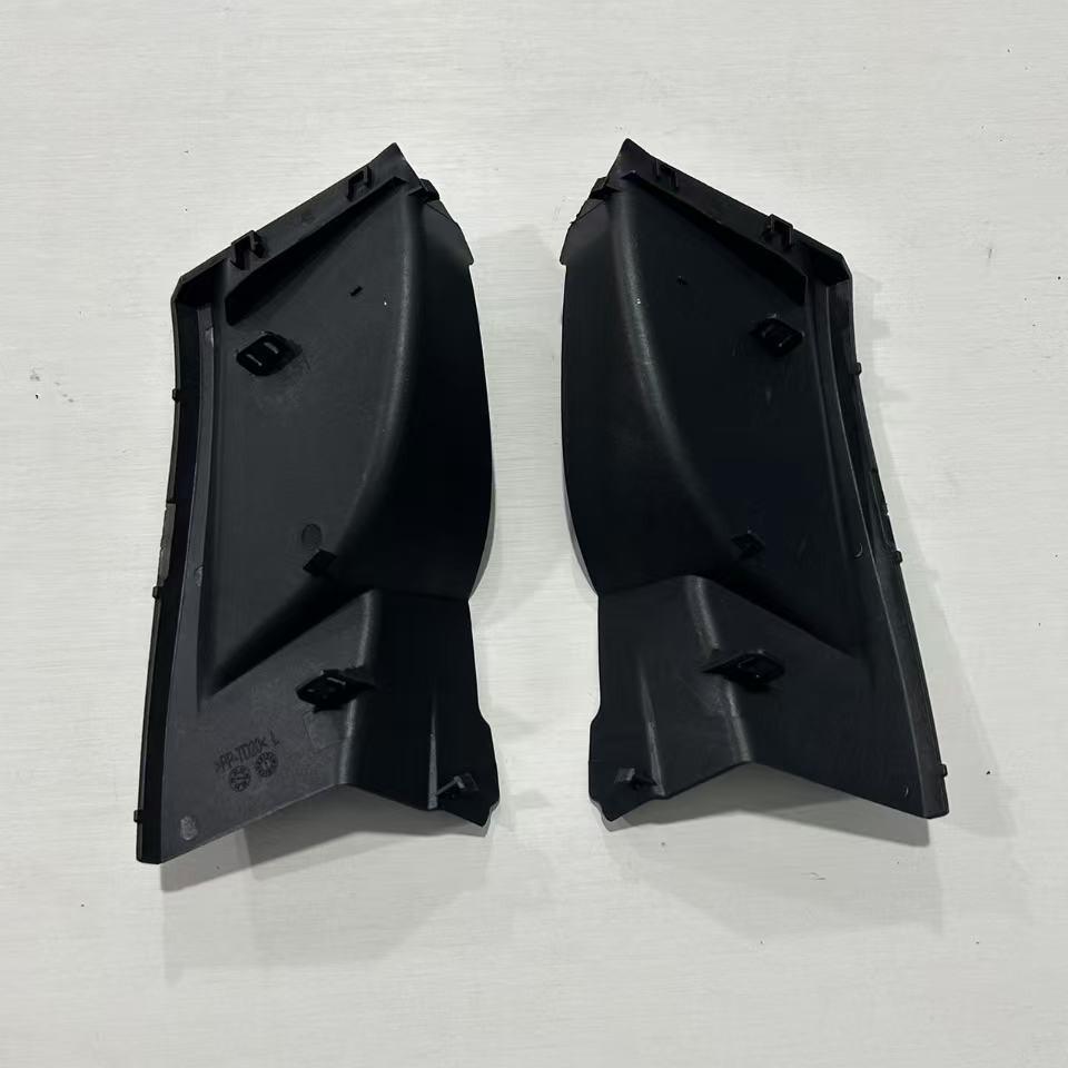 81498-06060, 81497-06060 Are Compatible Rear Tail Light Decorative Panels for 2024-2026 Camry Models.