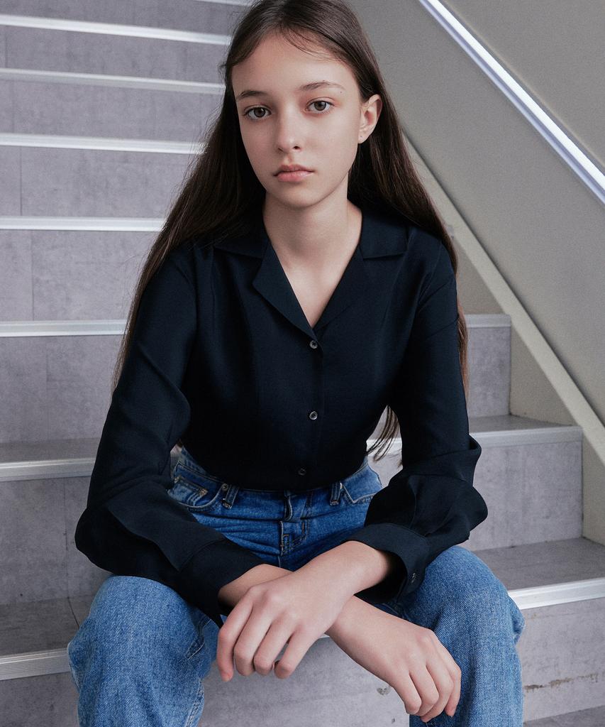 Rank 5 [Reina] Notched Collar Shirt_Black