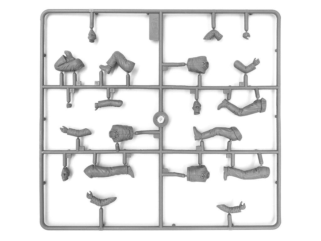 ICM WWII German Air Force Ground Crew Plastic Model 32109 1/32 1939-1945
