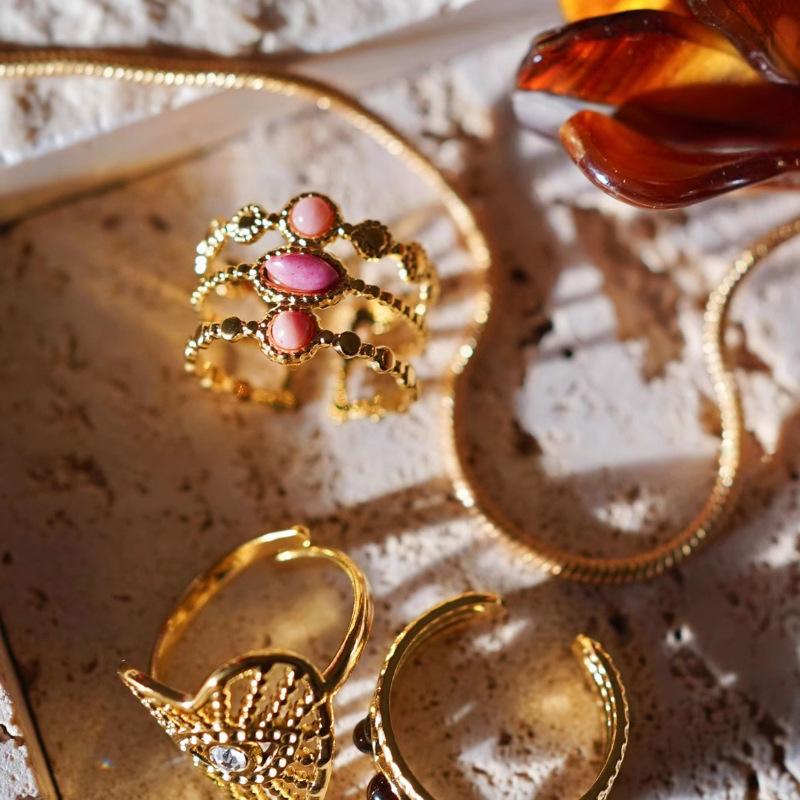 Adjustable Open Chic Finger Ring For Women Featuring Unique Geometric Design And Stylish Material Copper