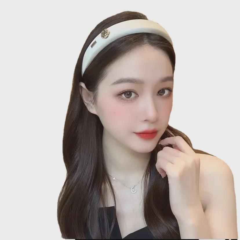 Luksusowa opaska z kamelią: Styl Zapachu High-End, Trend Koreański 2022