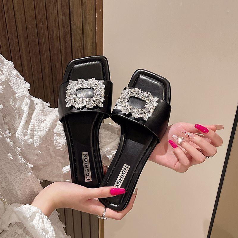 Delicate square buckle rhinestone flat bottom cool slippers beautiful one-word drag 2025 new summer wear premium slippers women