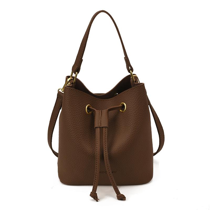 Hand carrying bucket bag women's new trendy shoulder bag large capacity messenger bag casual versatile handbag