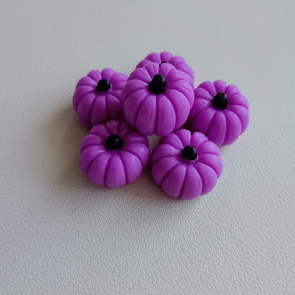 100PCs Mini Pumpkin Halloween Ornaments Plastic Model Small Fairy Garden Miniatures DIY Doll House Toy