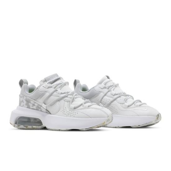 

Nike Wmns Air Max Viva Summit White DB5269-100 EU 36 білий/платиновий