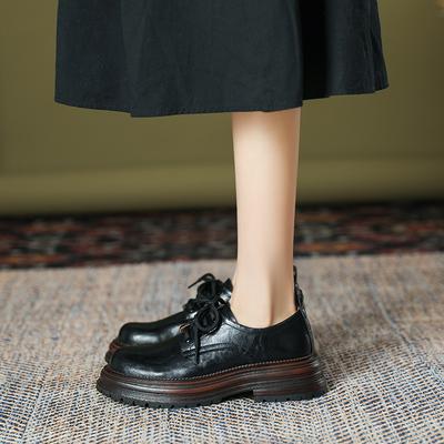Małe skórzane buty damskie 2025 wiosna sznurowane buty retro brytyjski styl okrągły nosek gruby obcas pojedyncze buty wysokiej klasy polerowane mokasyny