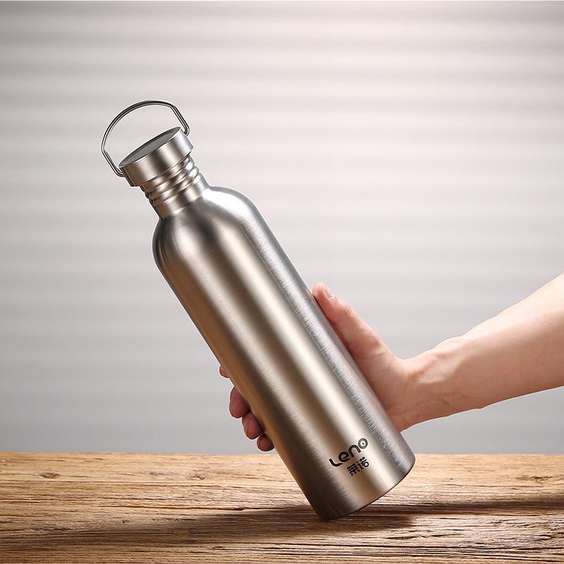 Sport-Wasserflasche im amerikanischen Stil mit weiter Öffnung, 304 Edelstahl, großes Fassungsvermögen, tragbar für den Außenbereich