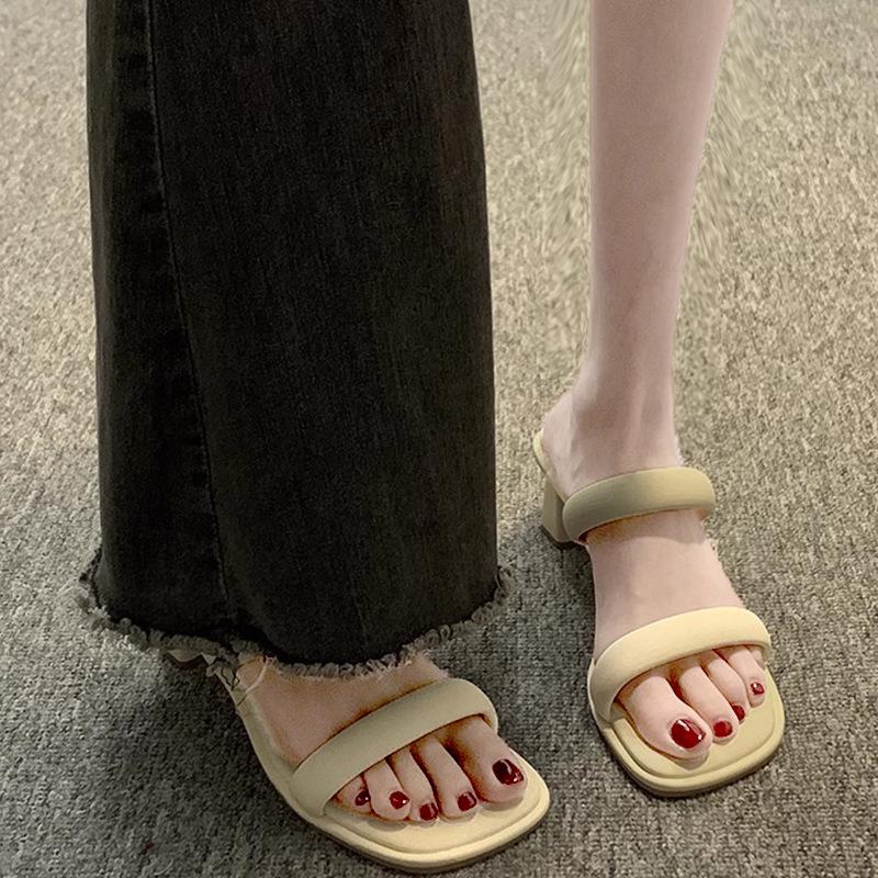 

Модные крутые тапочки для женщин на лето 2025 года, новый стиль для уличной моды, французский ретро-темперамент, туфли на высоком каблуке для женщин 35