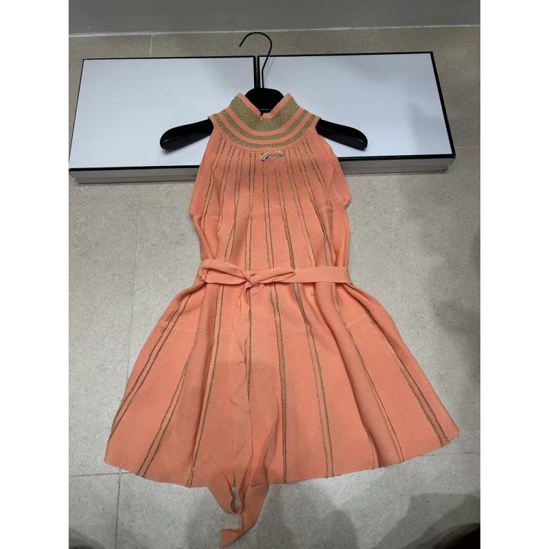 Xiang Family European-Style Summer 2026 Halter Neck Knit Dress with Vertical Stripes