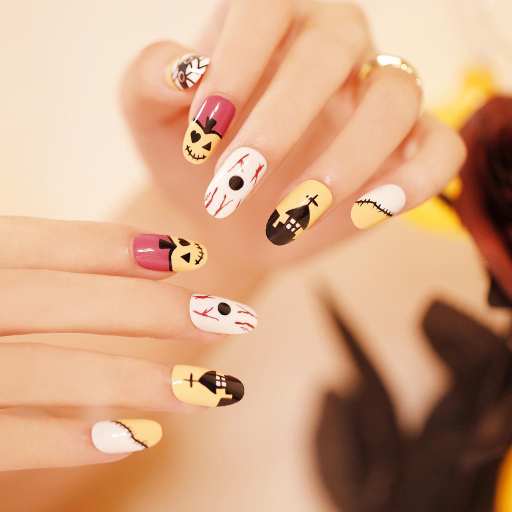 2025 New Halloween Wear Nail 3D Three-dimensional Nail Art False Nails European and American Spider Bat Nail Pieces