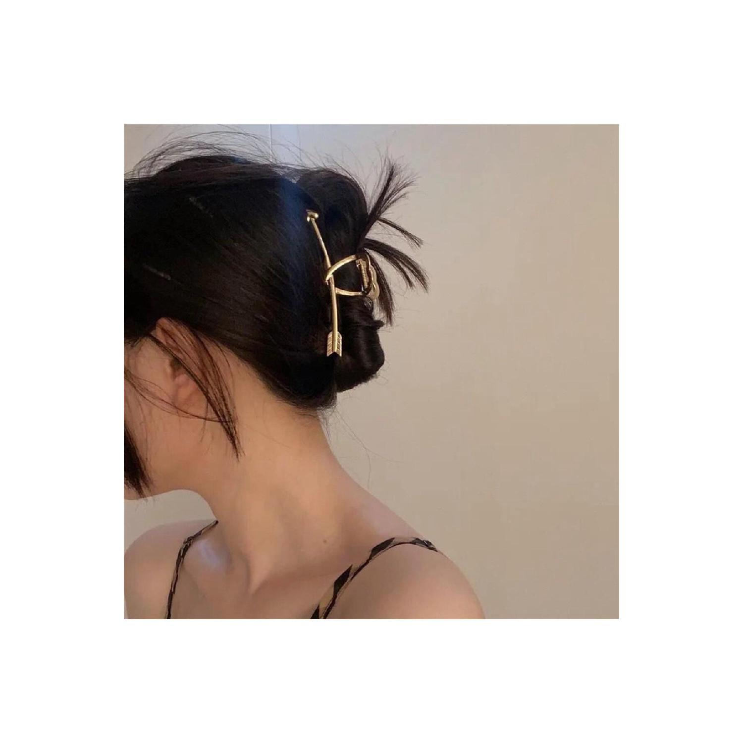 

Gold Heart And Arrow Latch Buckle золотий