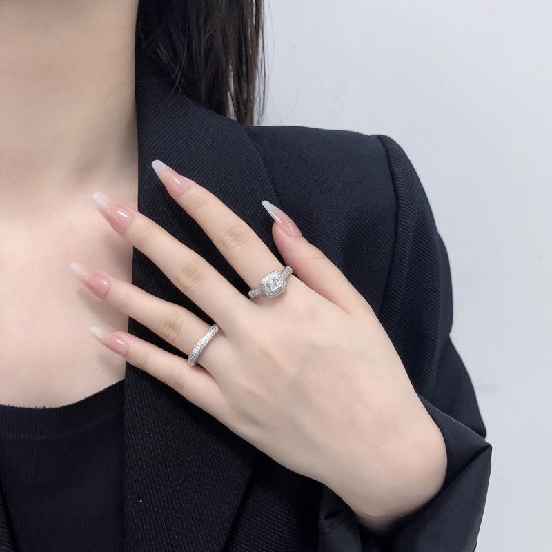 

Full Diamond Slightly Set Couple Princess Square Diamond Ring, Luxury Engagement Ring Ring For Women No. 6